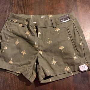 JCPenney twill shorts/size 4